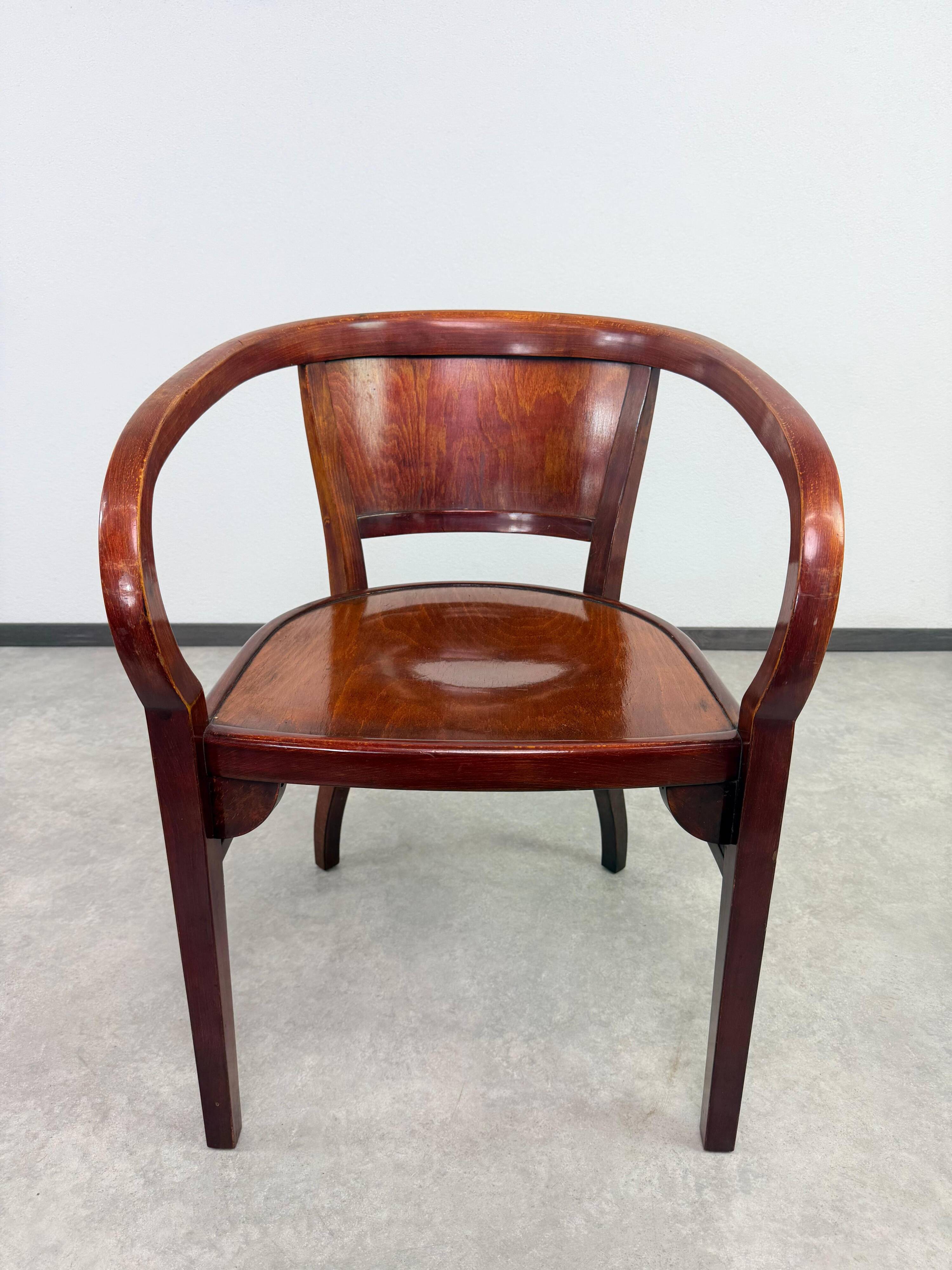 Extremely rare armchair no. 6521 by Otto Wagner for Thonet