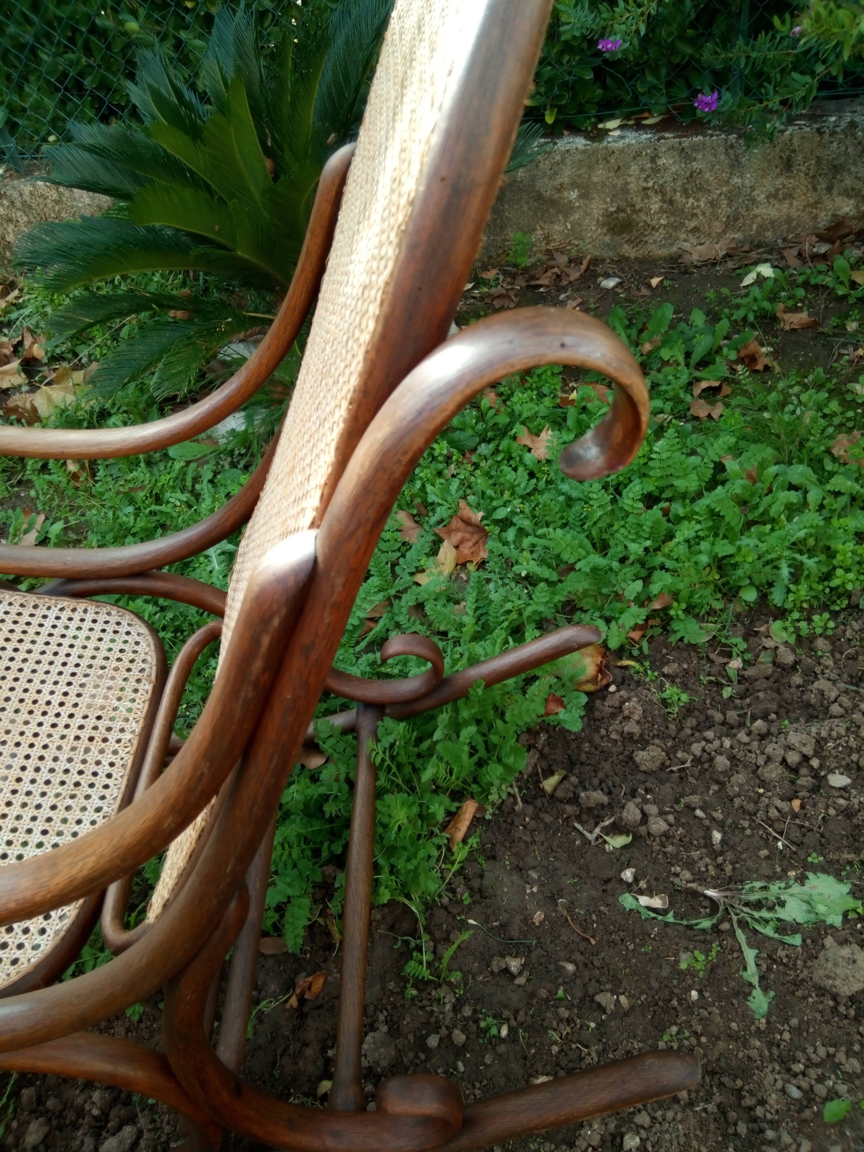 Rocking chair n°4 Thonet