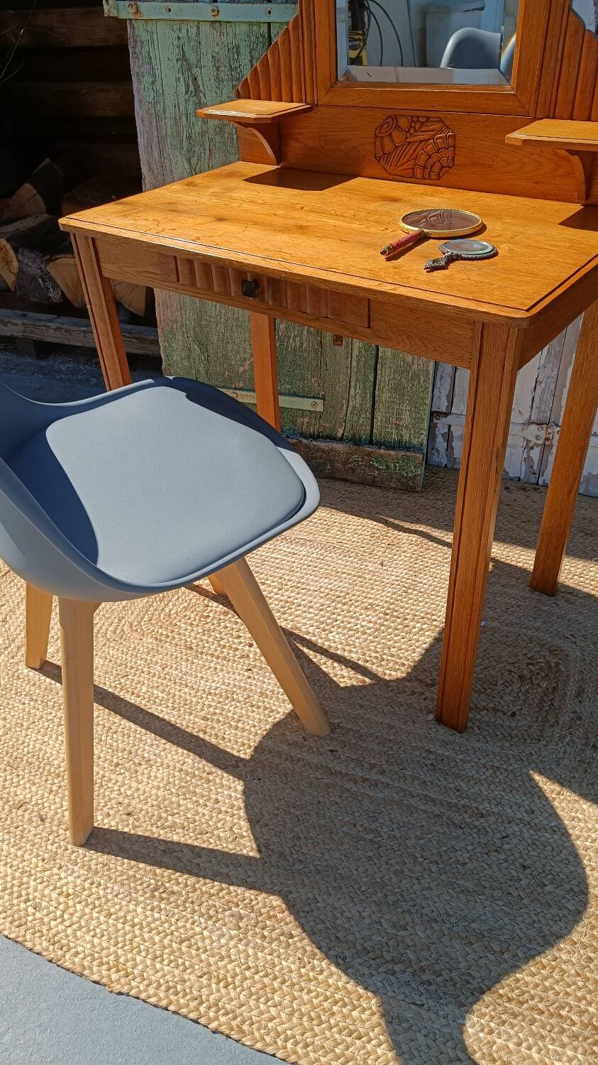 Art Deco dressing table with removable mirror