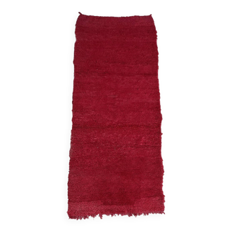 Beni Mguild red Moroccan rug - 253 x 110 cm.