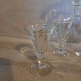 8 petits verres de bistrot anciens
