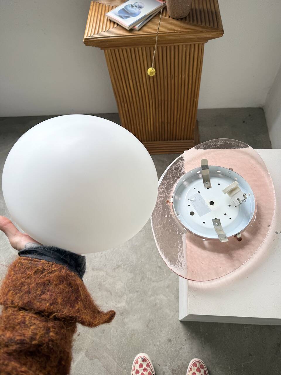 Pink glass wall lamp 1970s Gamma