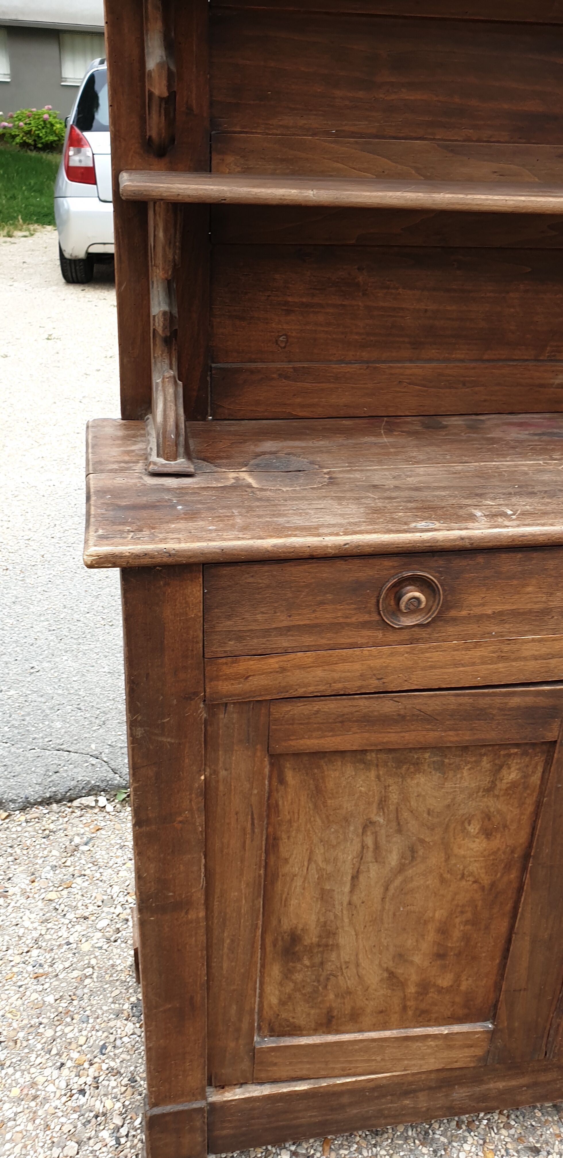 Double body country buffet