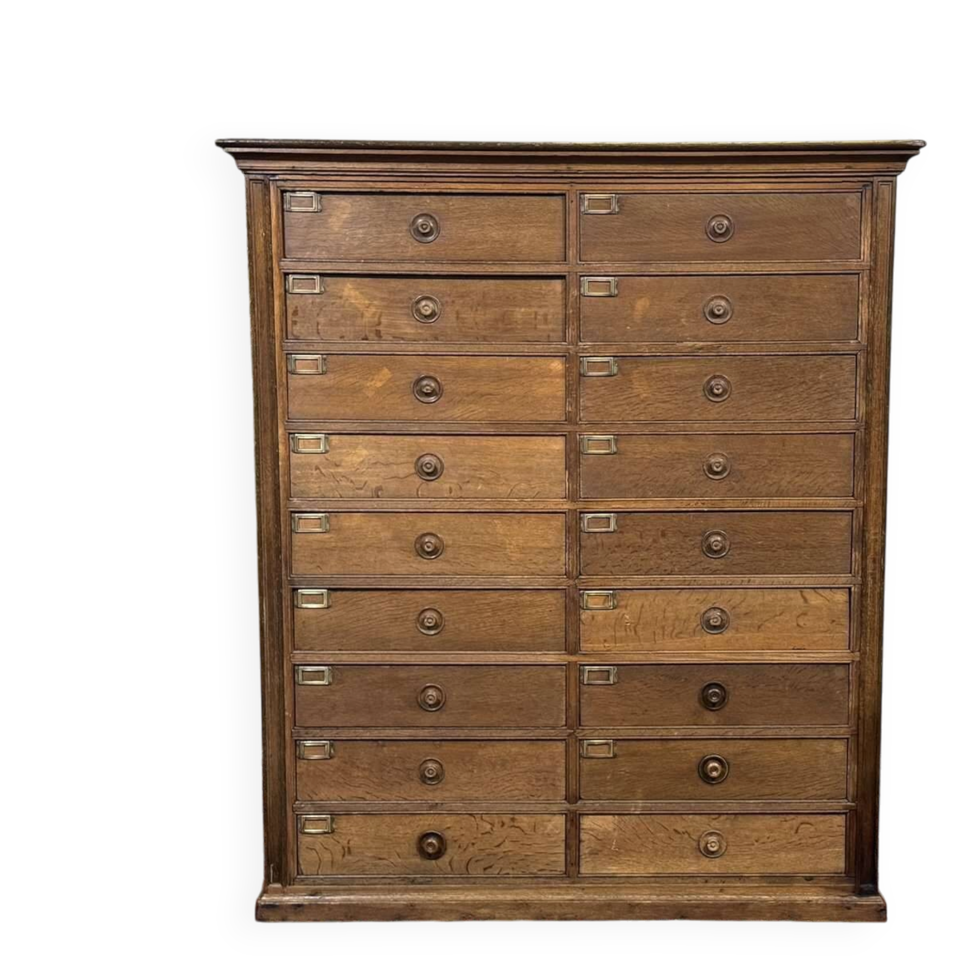Notary's cabinet with 18 drawers in oak and fir from the early 20th century.
