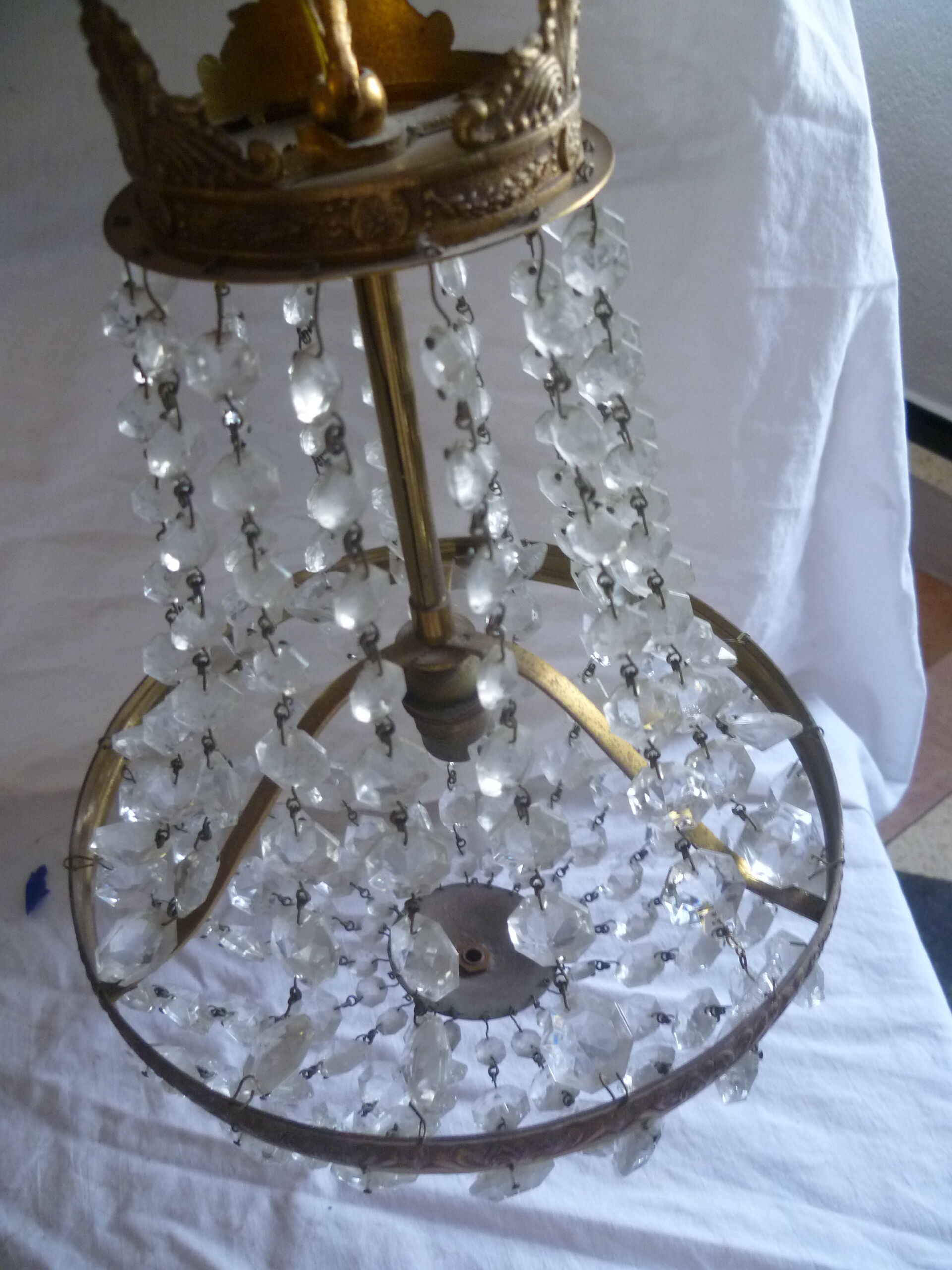 Balloon chandelier grapevines glass & brass 1 fire