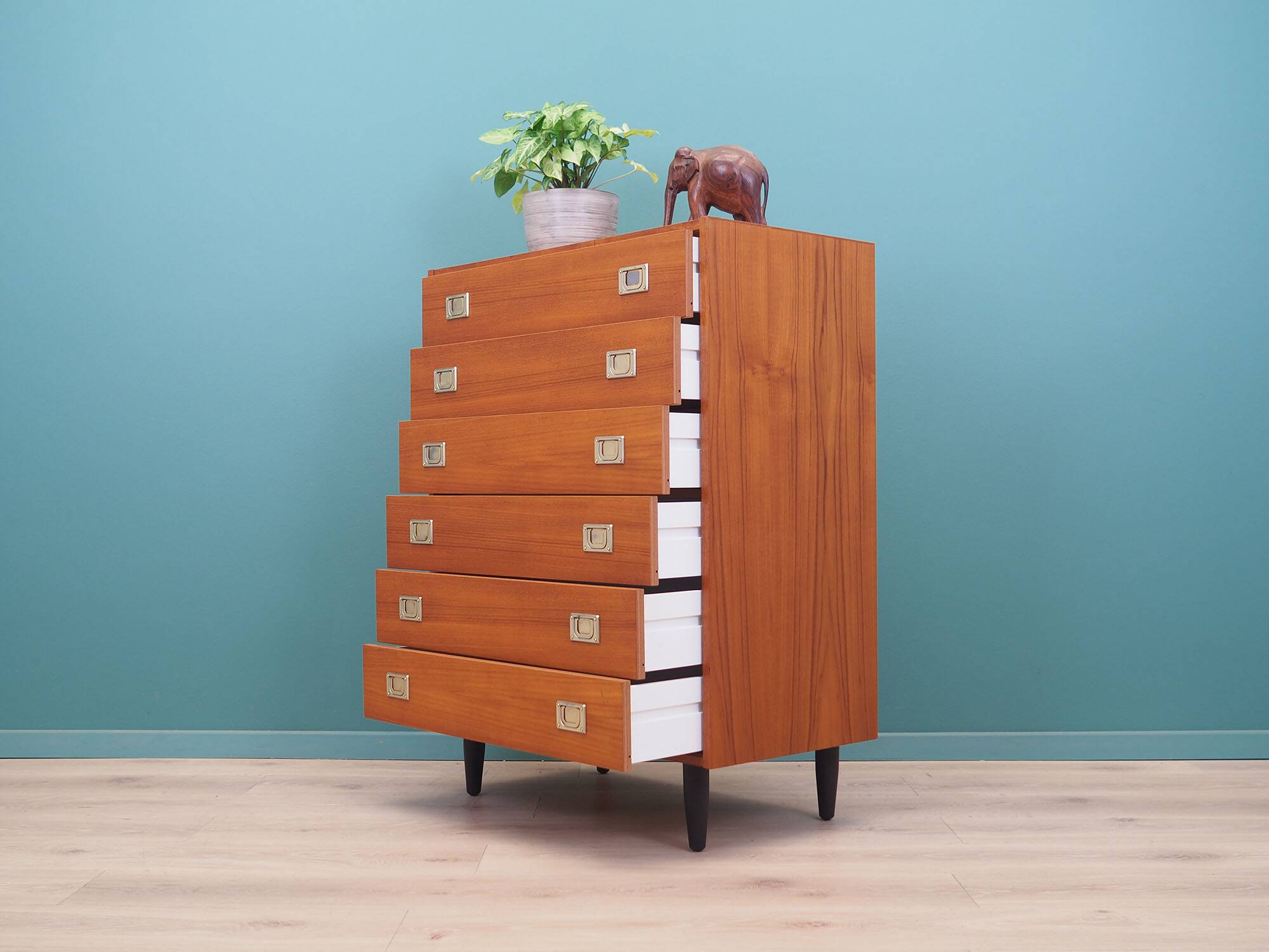 Commode en teck, design danois, années 1970