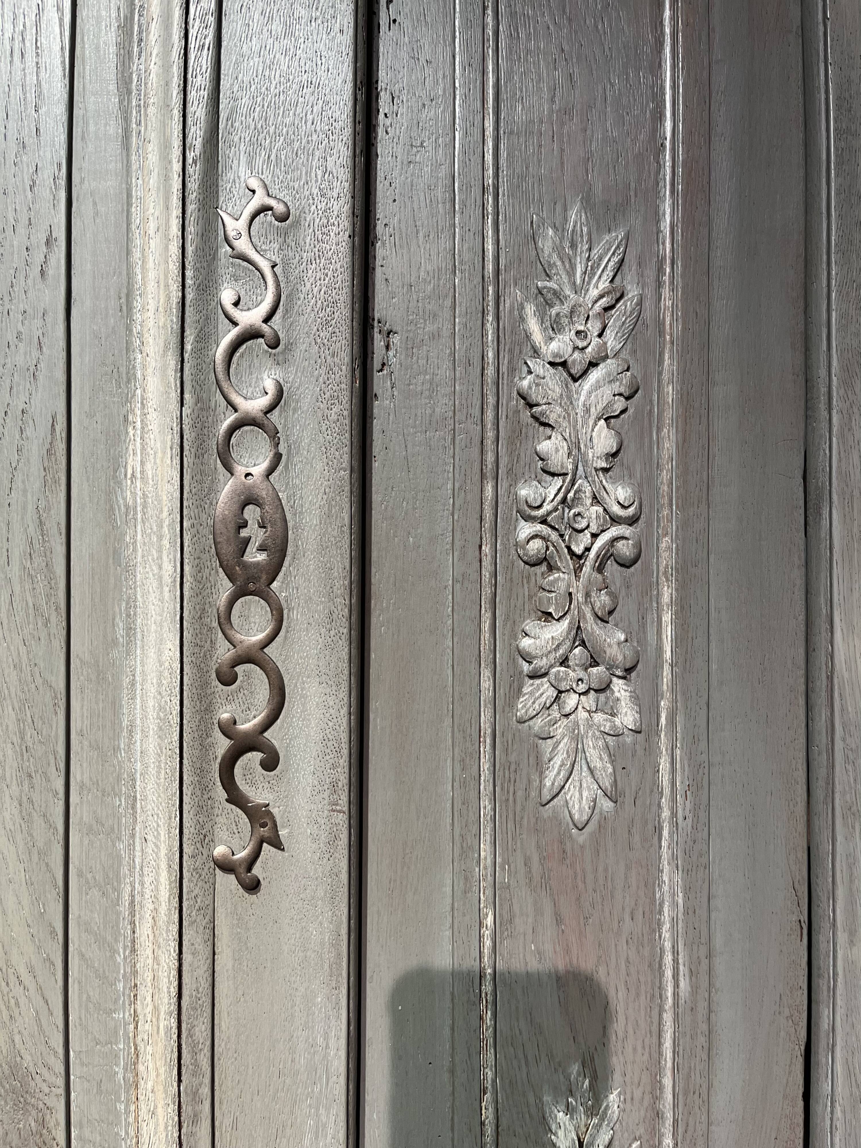 Buffet Louis XV patinated