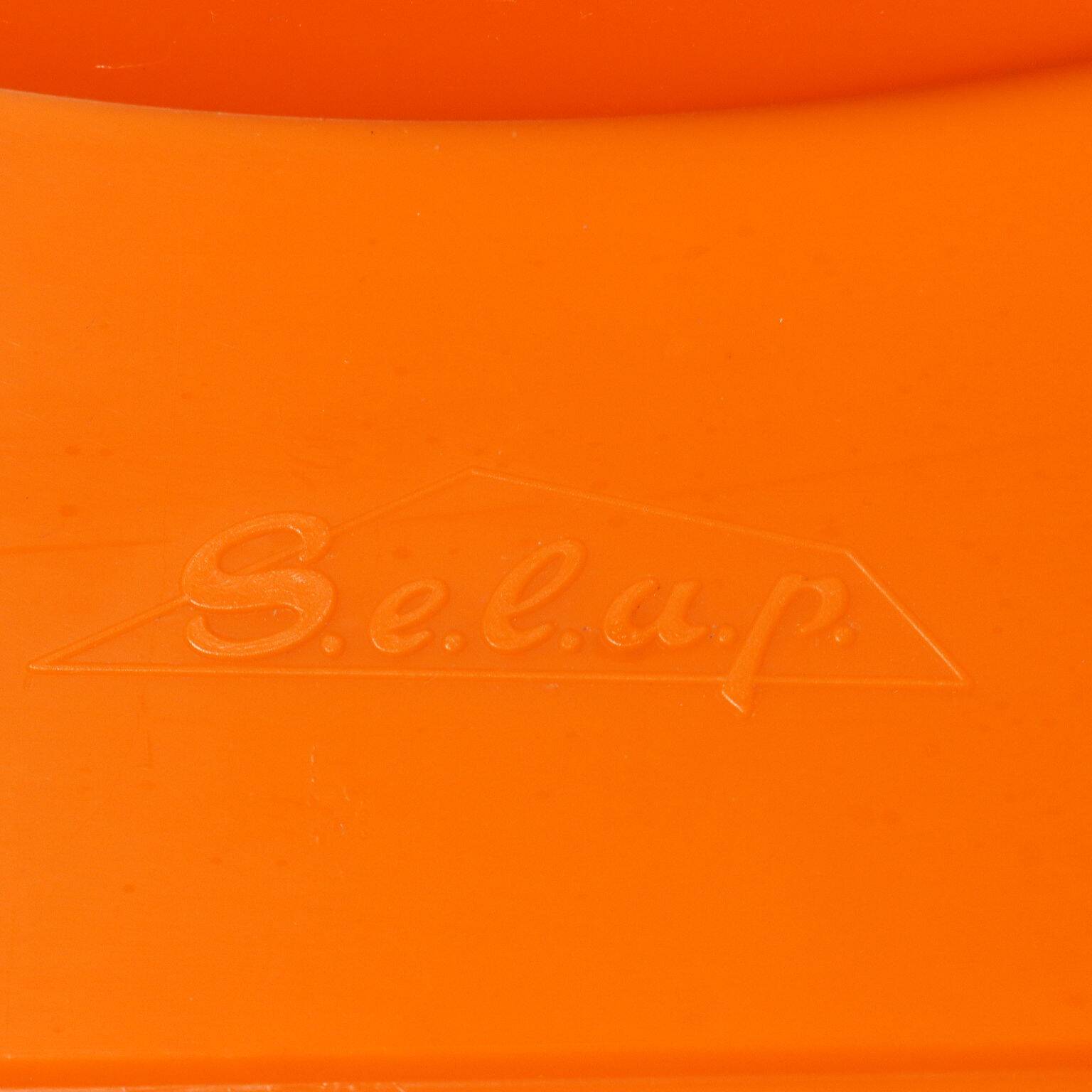 Set of 1970s side tables in plastic material