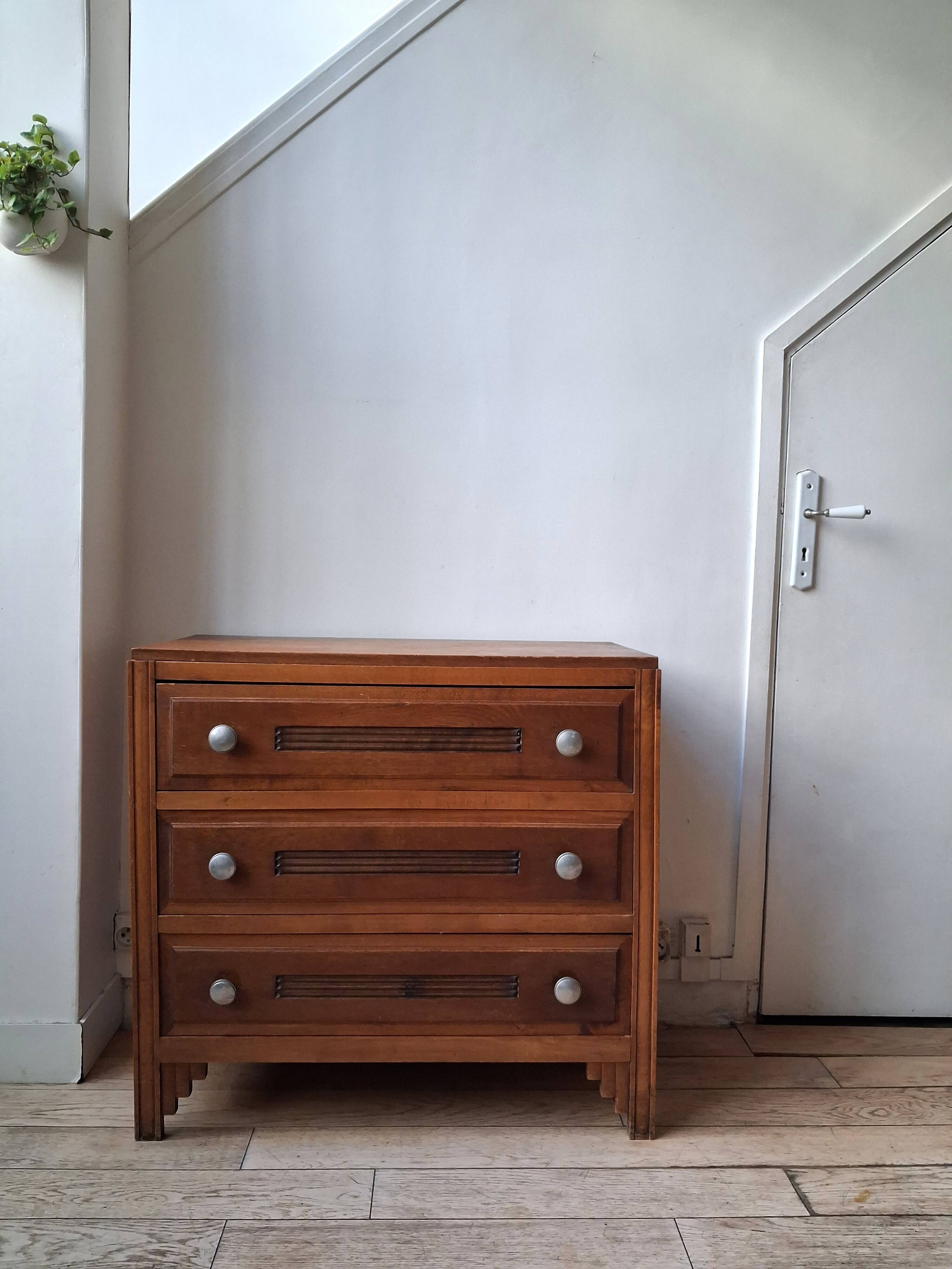 Art Deco chest of drawers