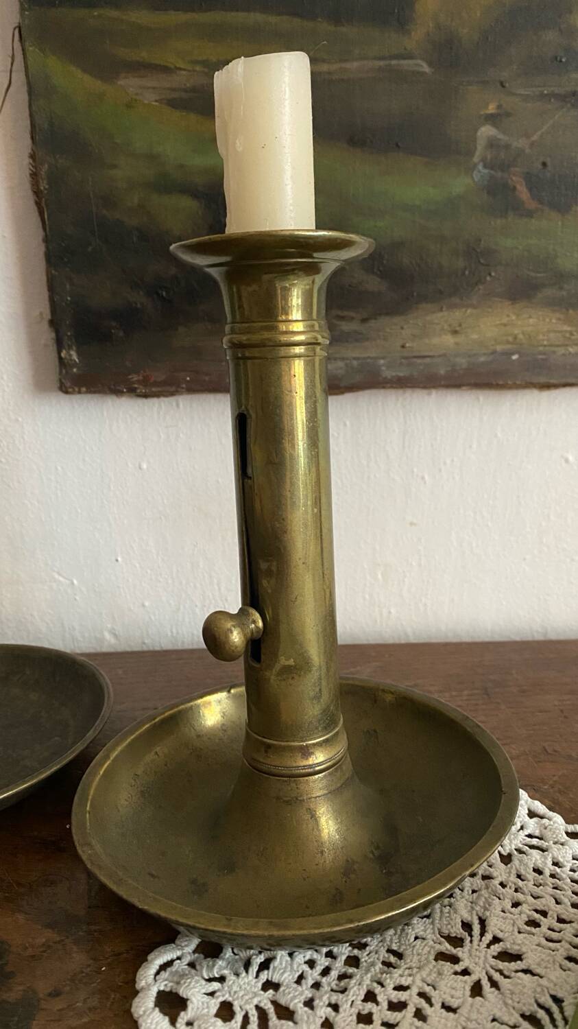 Gold-plated brass push-button candle holder