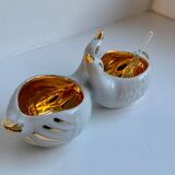Ceramic pepper shaker in the shape of swans 60s