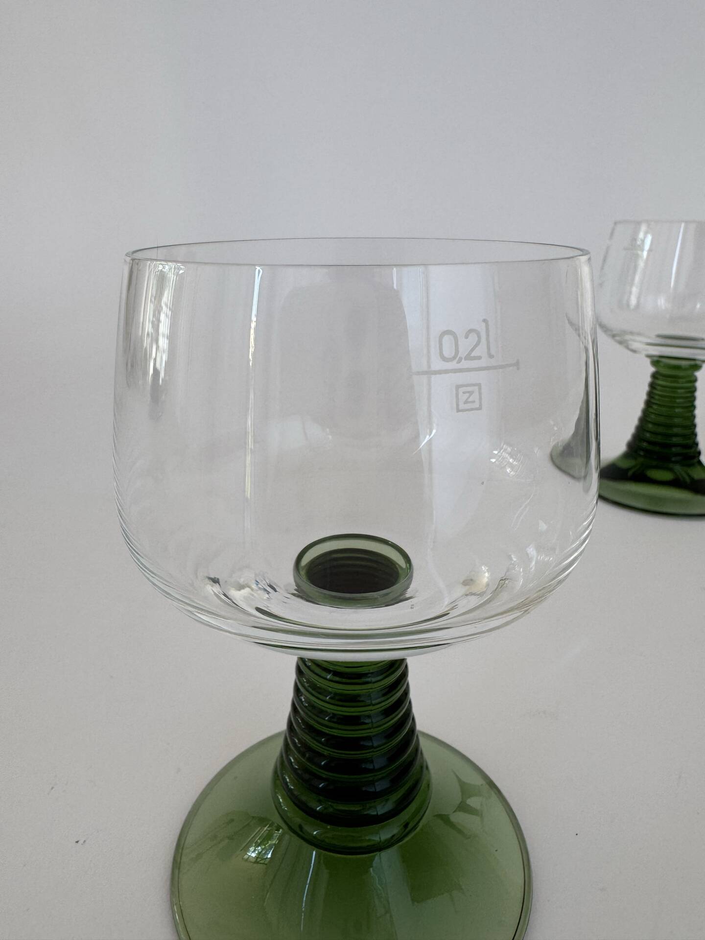 A set of 4 Vintage MCM Gren Beehive Stem Wine Glasses