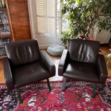 PAIRE DE FAUTEUILS 740  Design : Joseph André Motte 1957