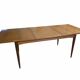 Table scandinave galbée extensible papillon en teck années 60