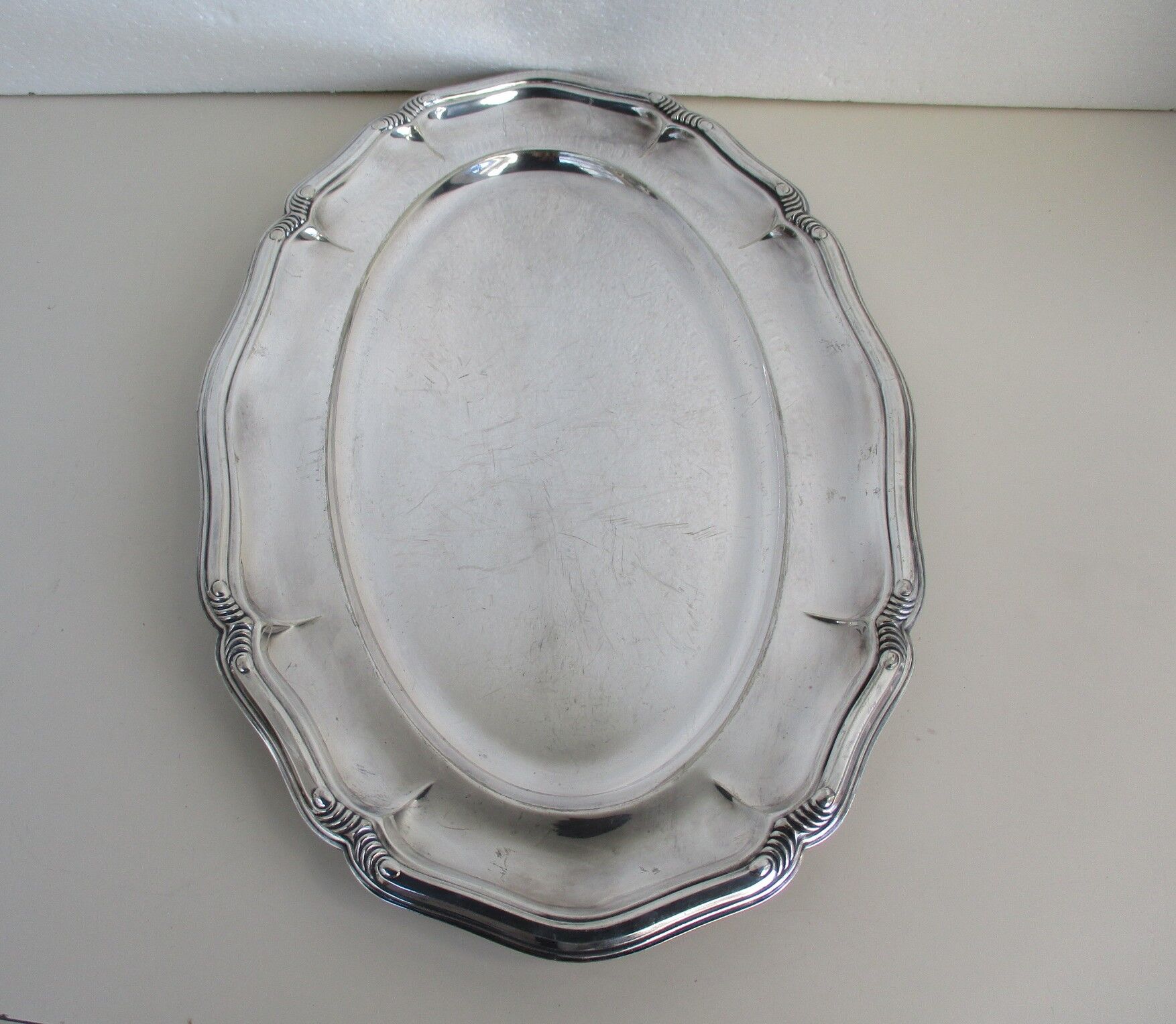Plat ovale métal argente epns Suede