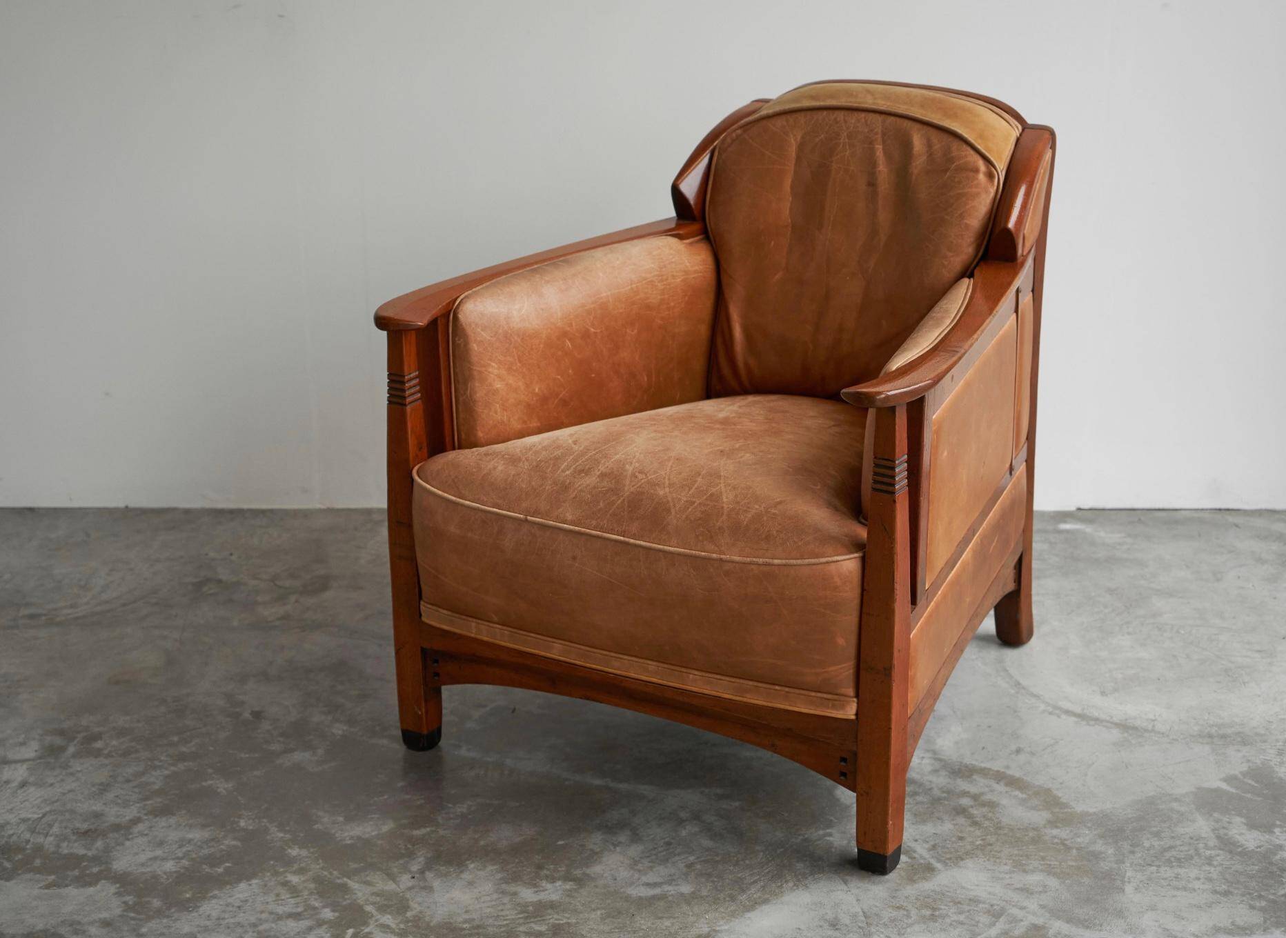 Art Deco armchair in solid oak and leather by Frits Schuitema