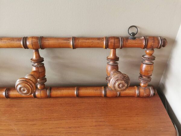 Porte manteau mural ancien en bois