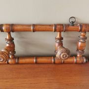 Porte manteau mural ancien en bois