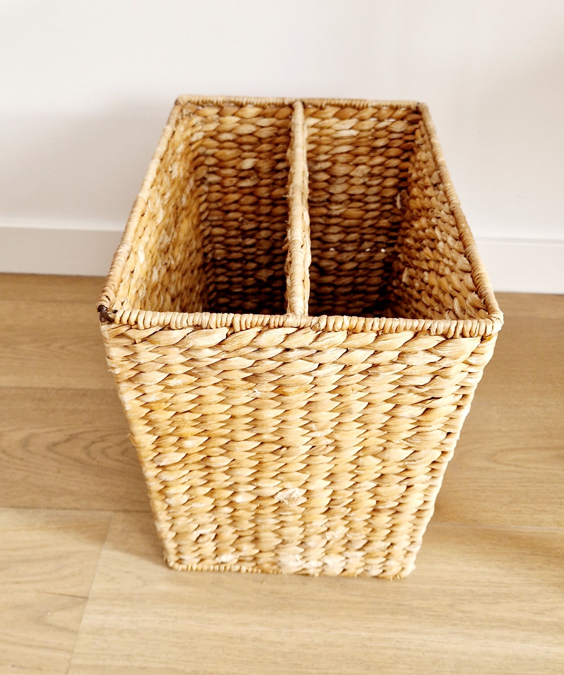 magazine holder in water hyacinth