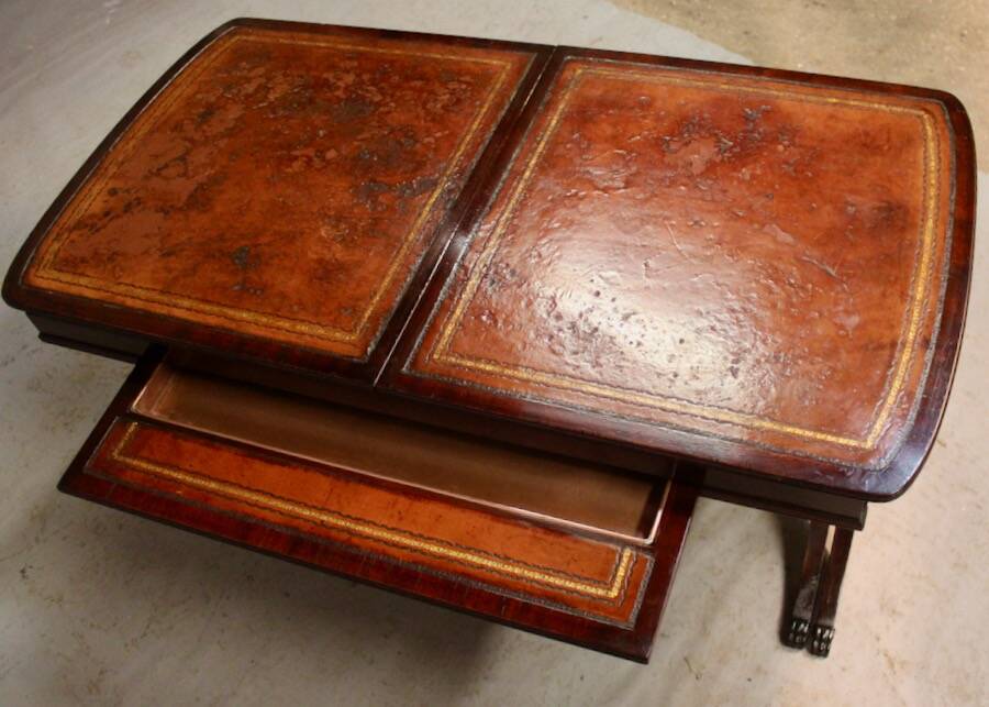 Regency Coffee Table with Extendable Pulls