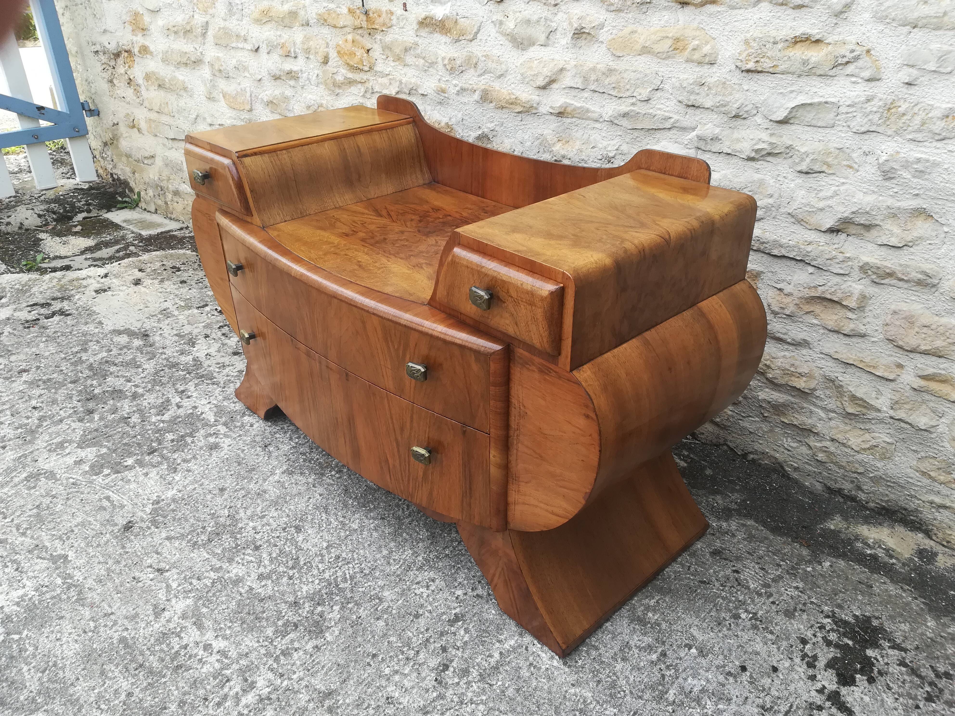 Art Deco dressing table