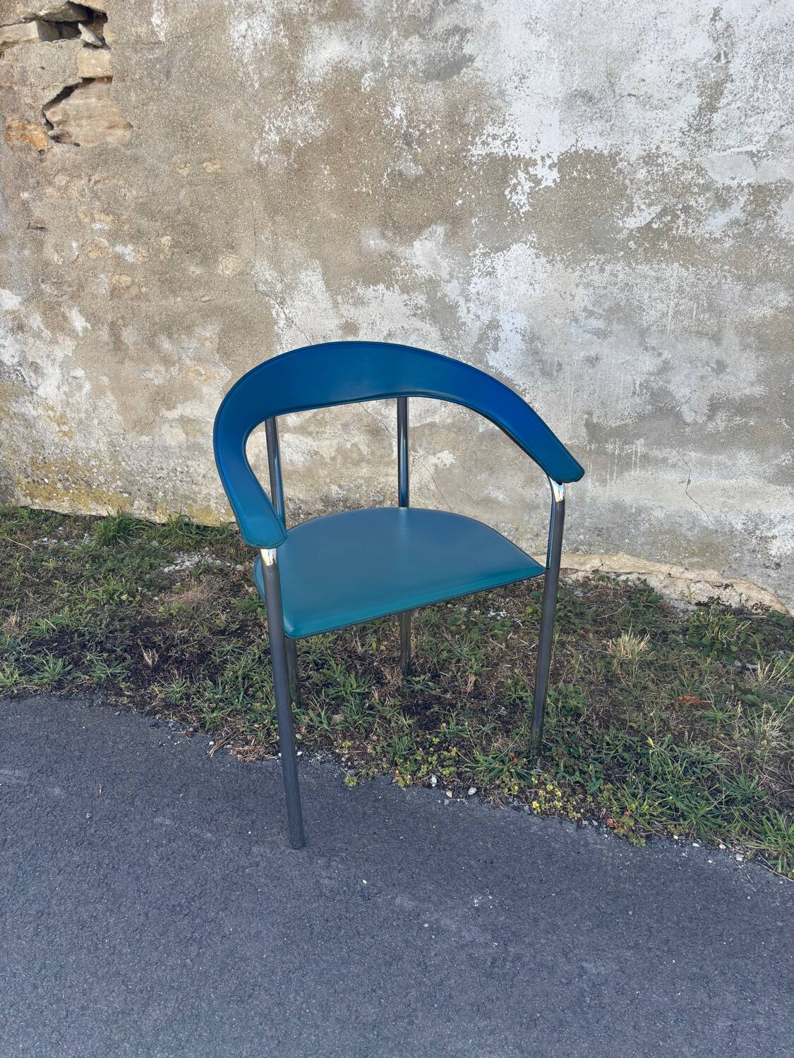 Set of 6 vintage Italian design chairs in leather and chrome metal.