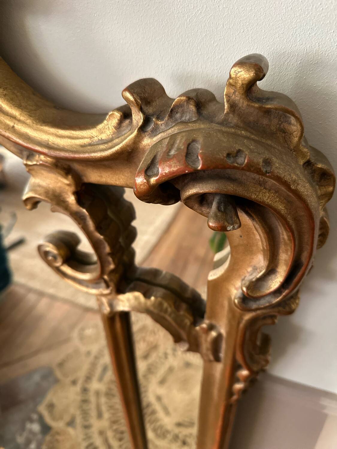 Antique mirror with carved gilded wood glazing beads 164x127
