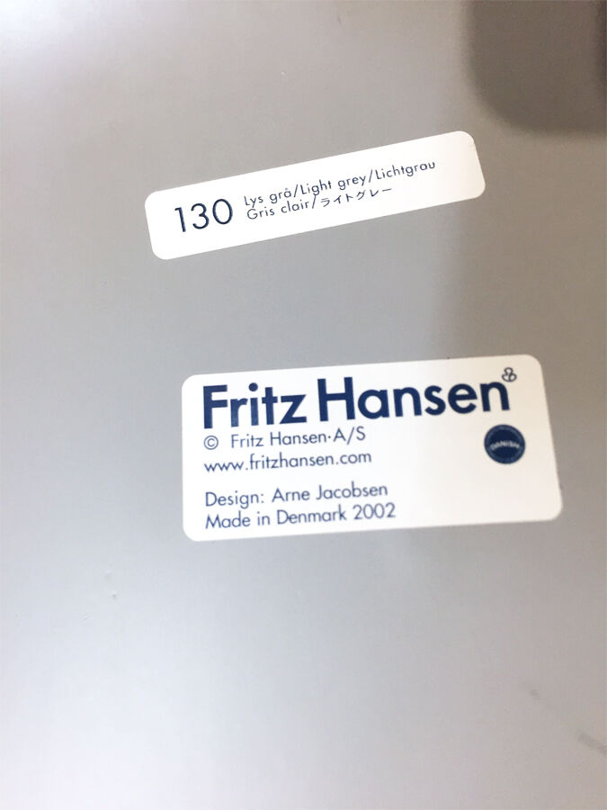 Suite of 6 chairs "ant" Jacobsen, ed. Fritz Hansen 2002