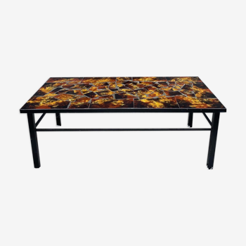 Ceramic coffee table