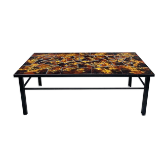 Ceramic coffee table