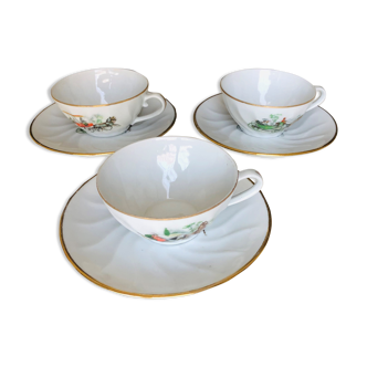 3 tasses en porcelaine fine