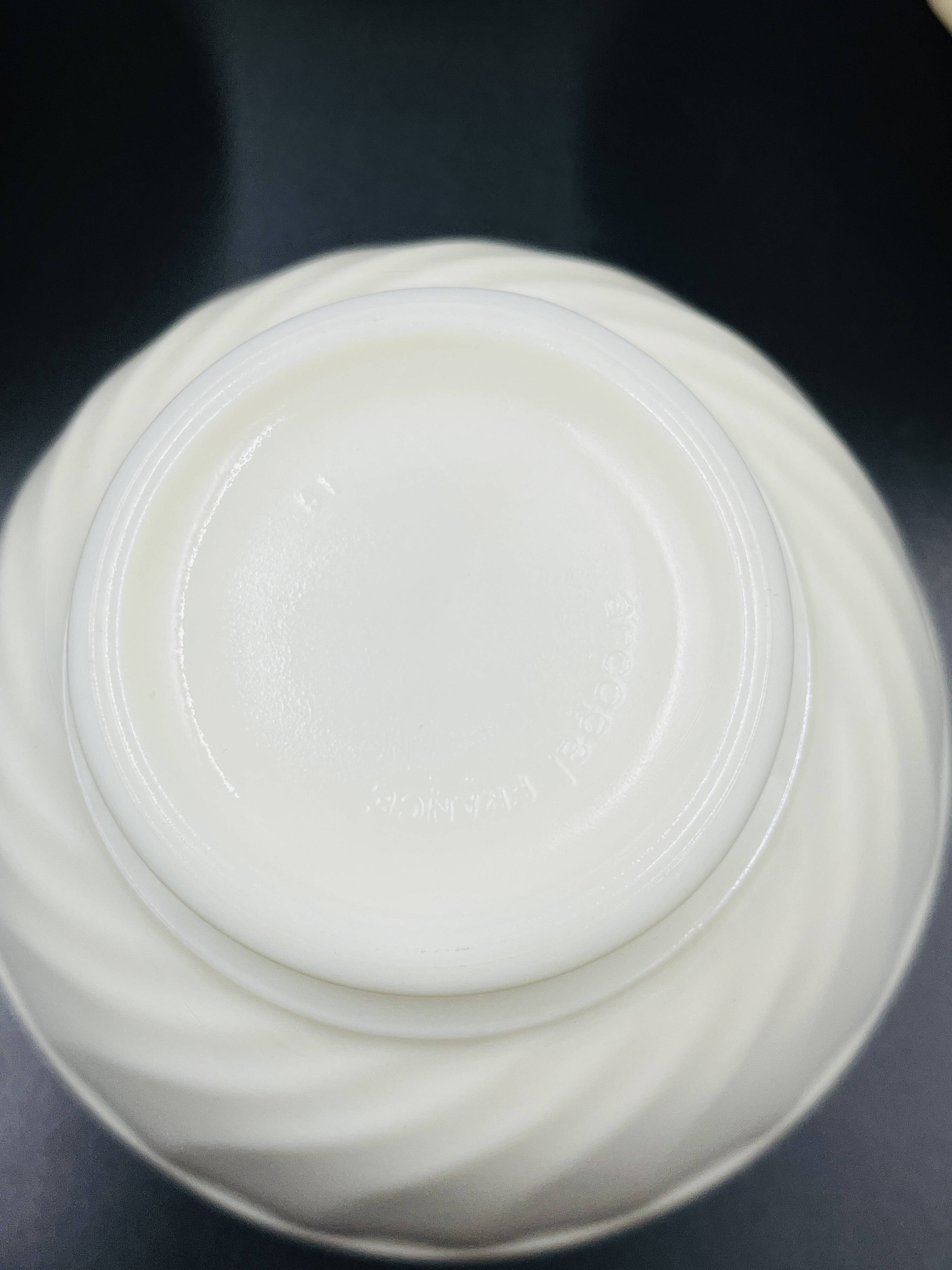 6 Arcopal Trianon Ivory Bowls