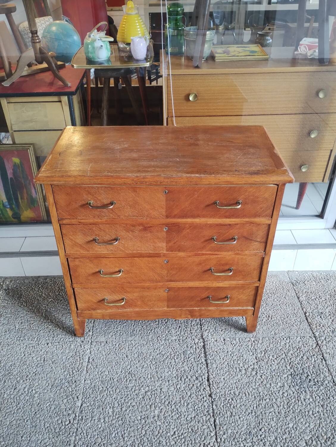 Vintage chest of drawers