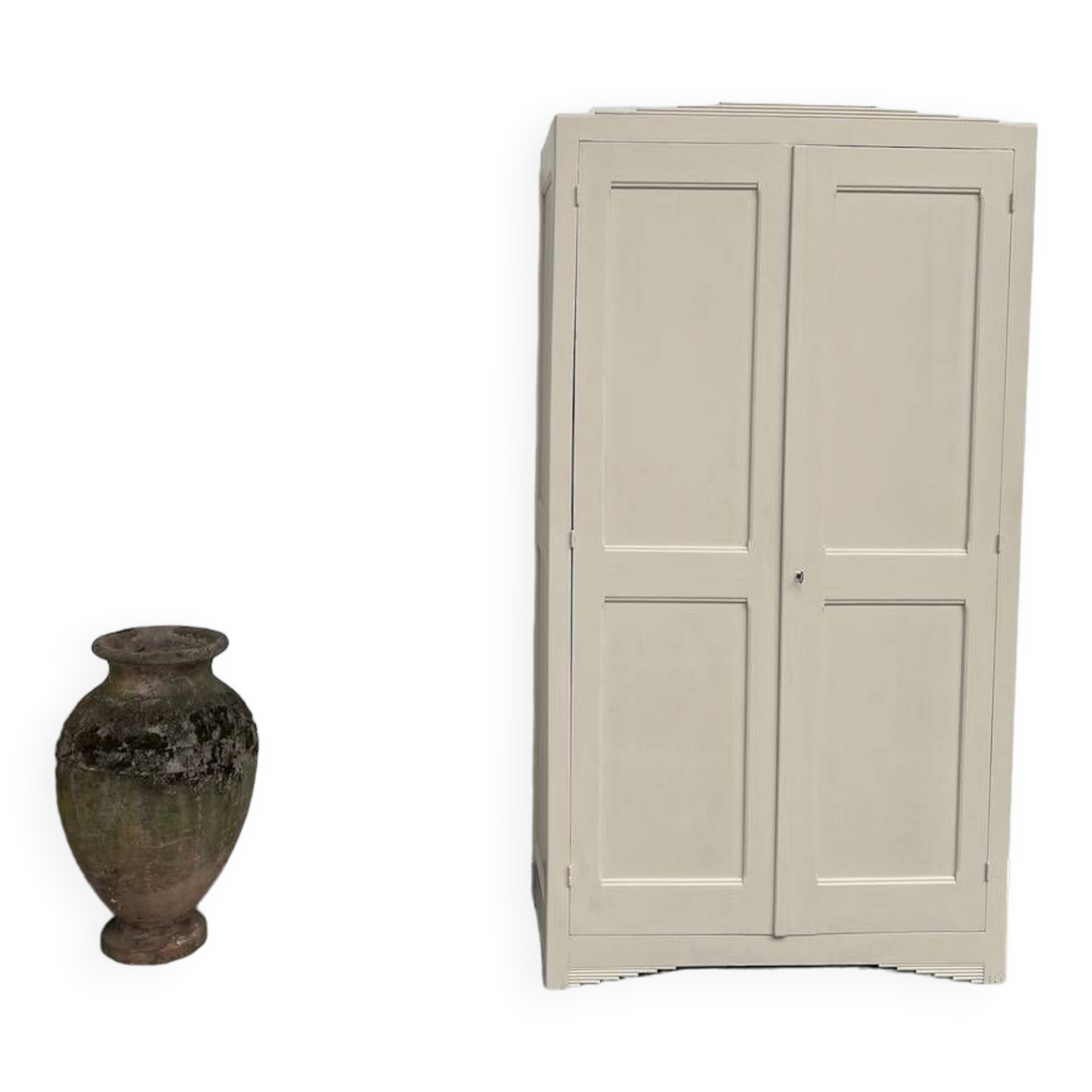 Restored 1930 art deco wardrobe, pure linen color