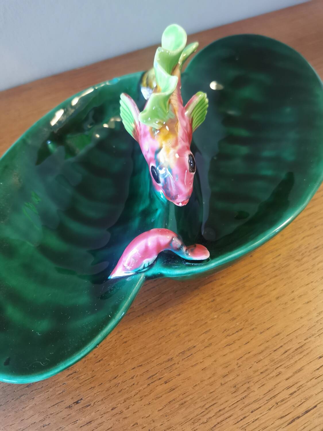 Vallauris fish slip dish with 2 compartments