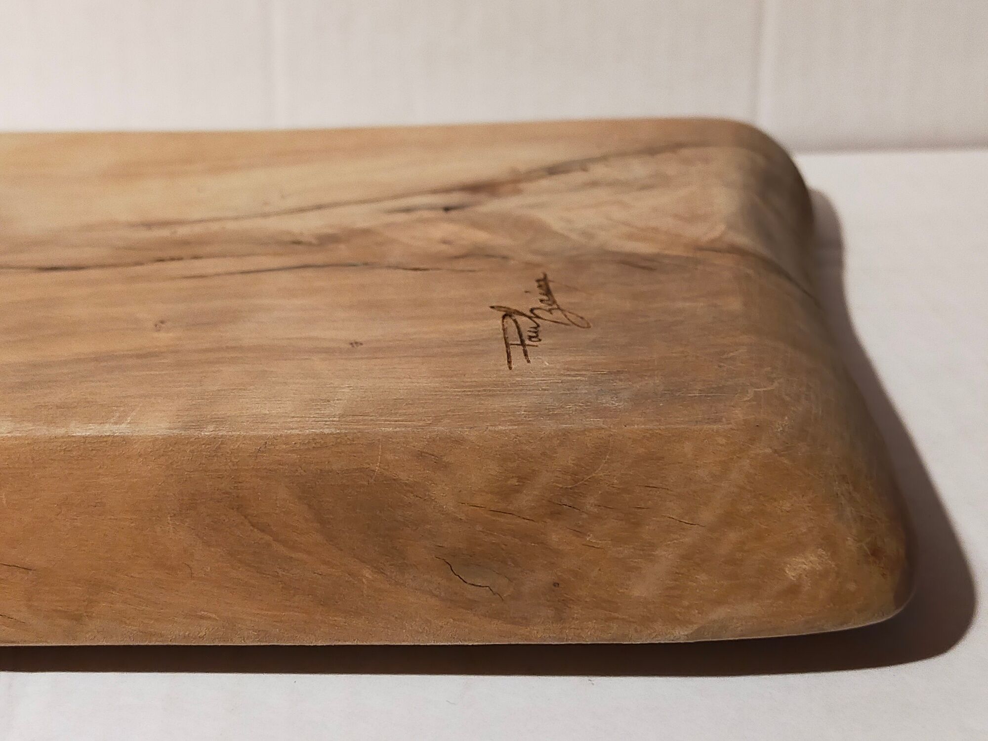 PRODUCT POP UP CHRISTMAS 2022 Solid wood cutting board of vintage freeform signed