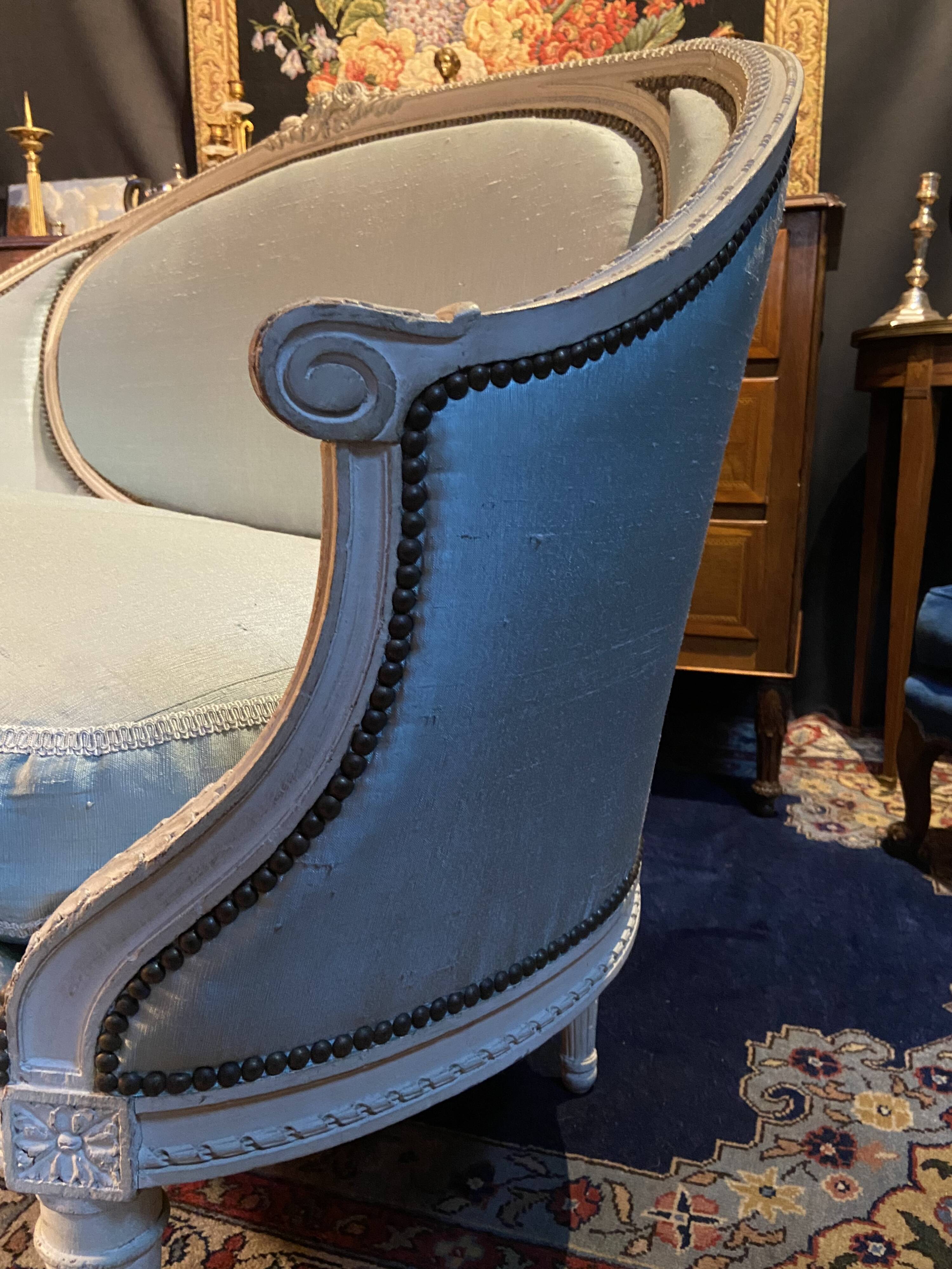 Louis XVI basket sofa from the 18th century