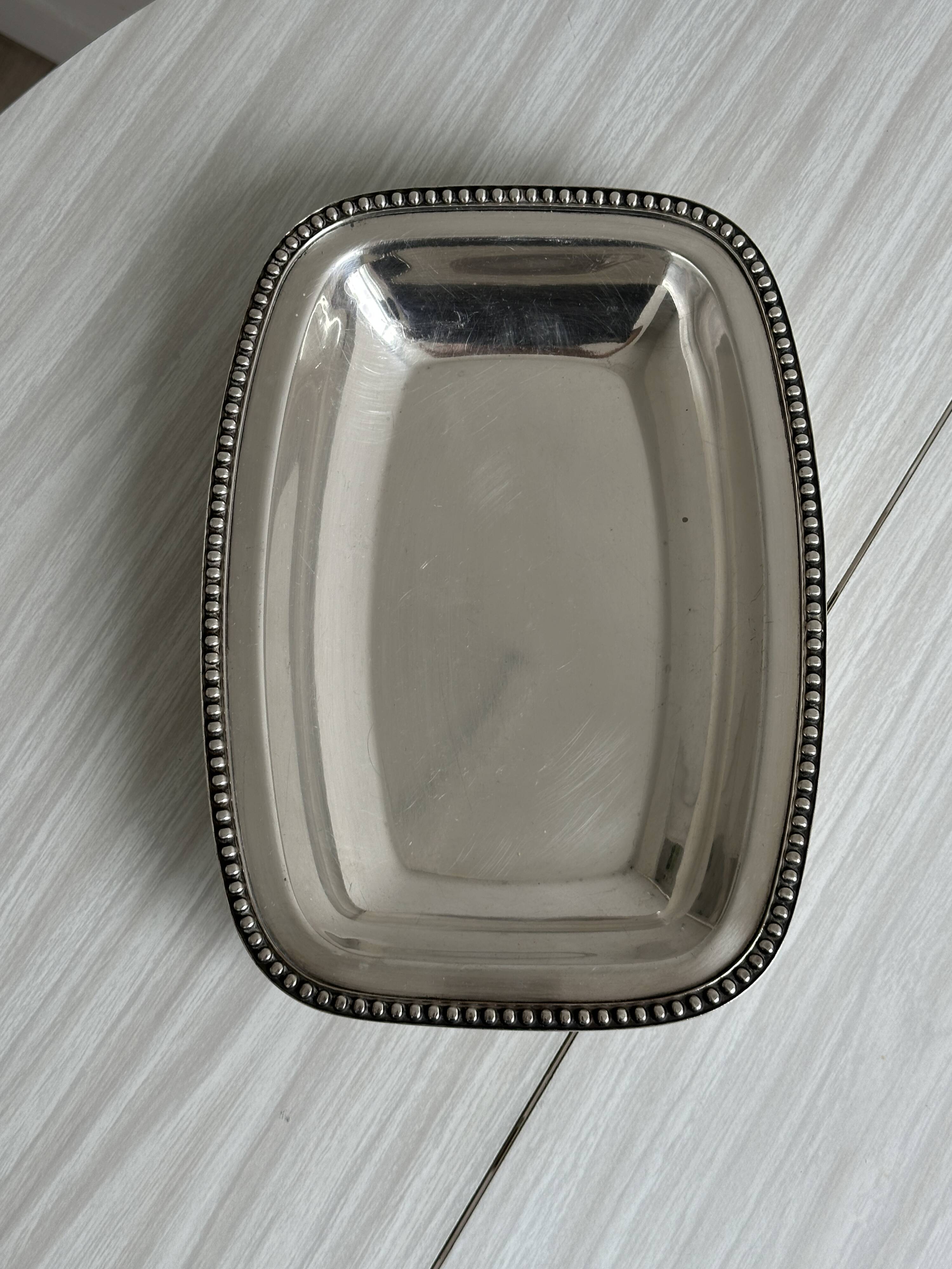 Rectangular silver-plated metal dish
