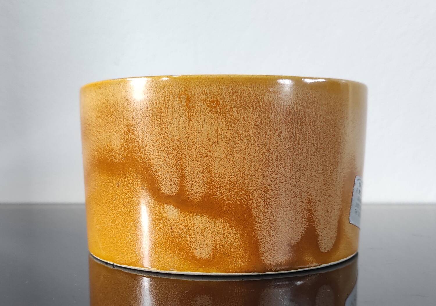 Vintage 1970s cache-pot in glazed ceramic