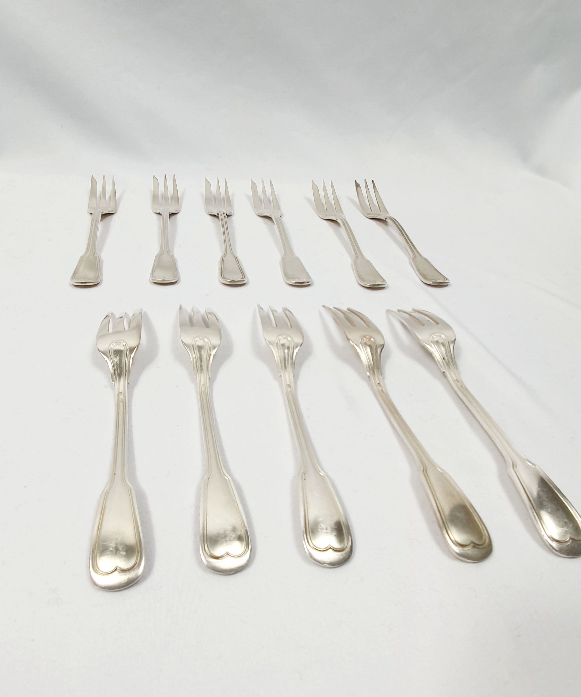 11 dessert forks Silver plated Christofle cakes 24 g vintage antique 1844 - 1935