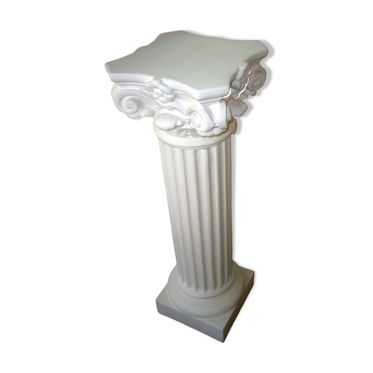 Corinthian column pillar