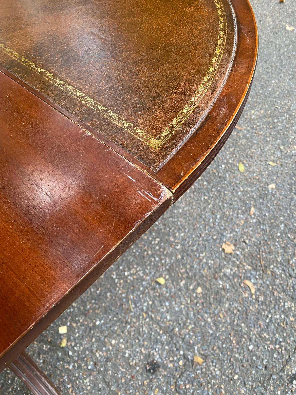 Table à manger ronde relevable et extensible avec pied central 90cm