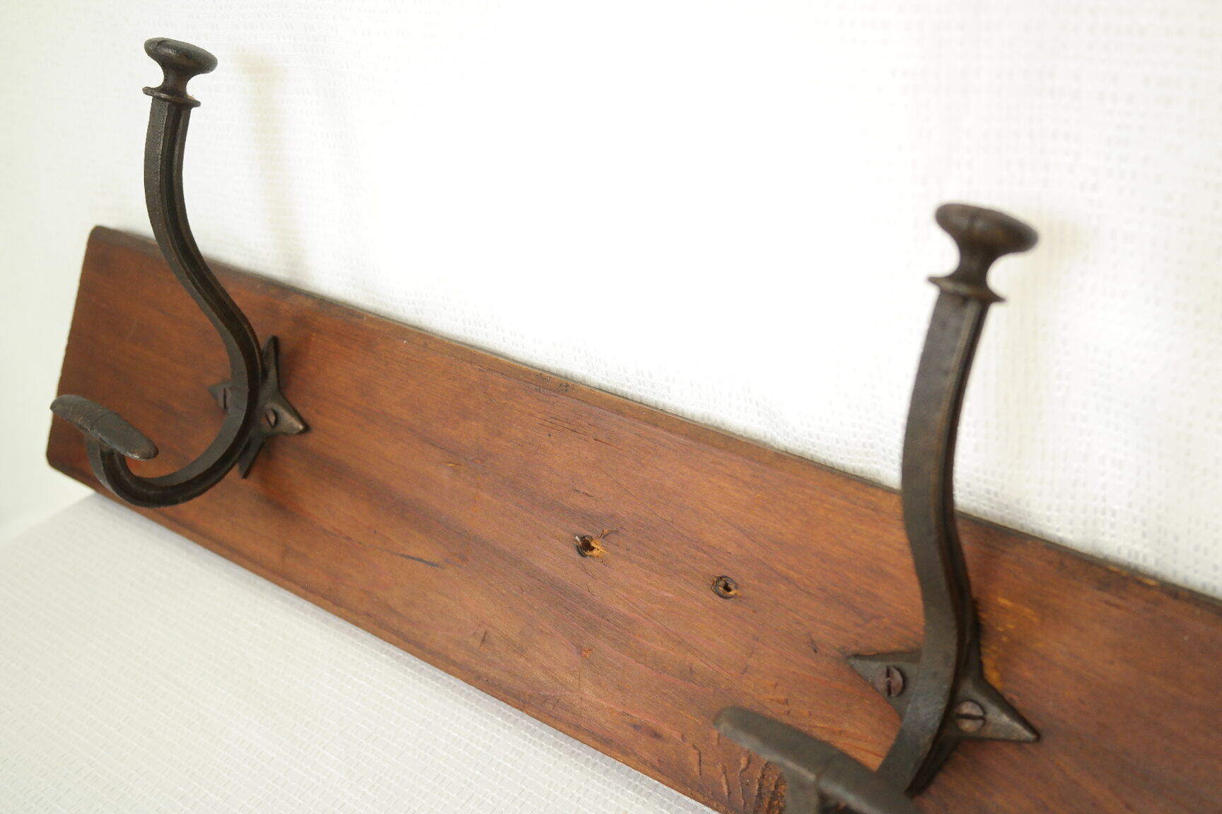 Portemanteau mural campagnard ancien  bois et fer