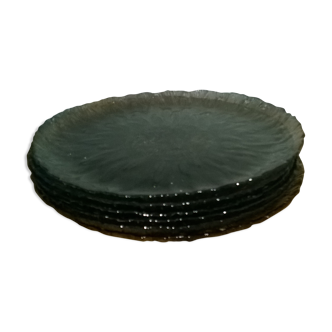6 dessert plates