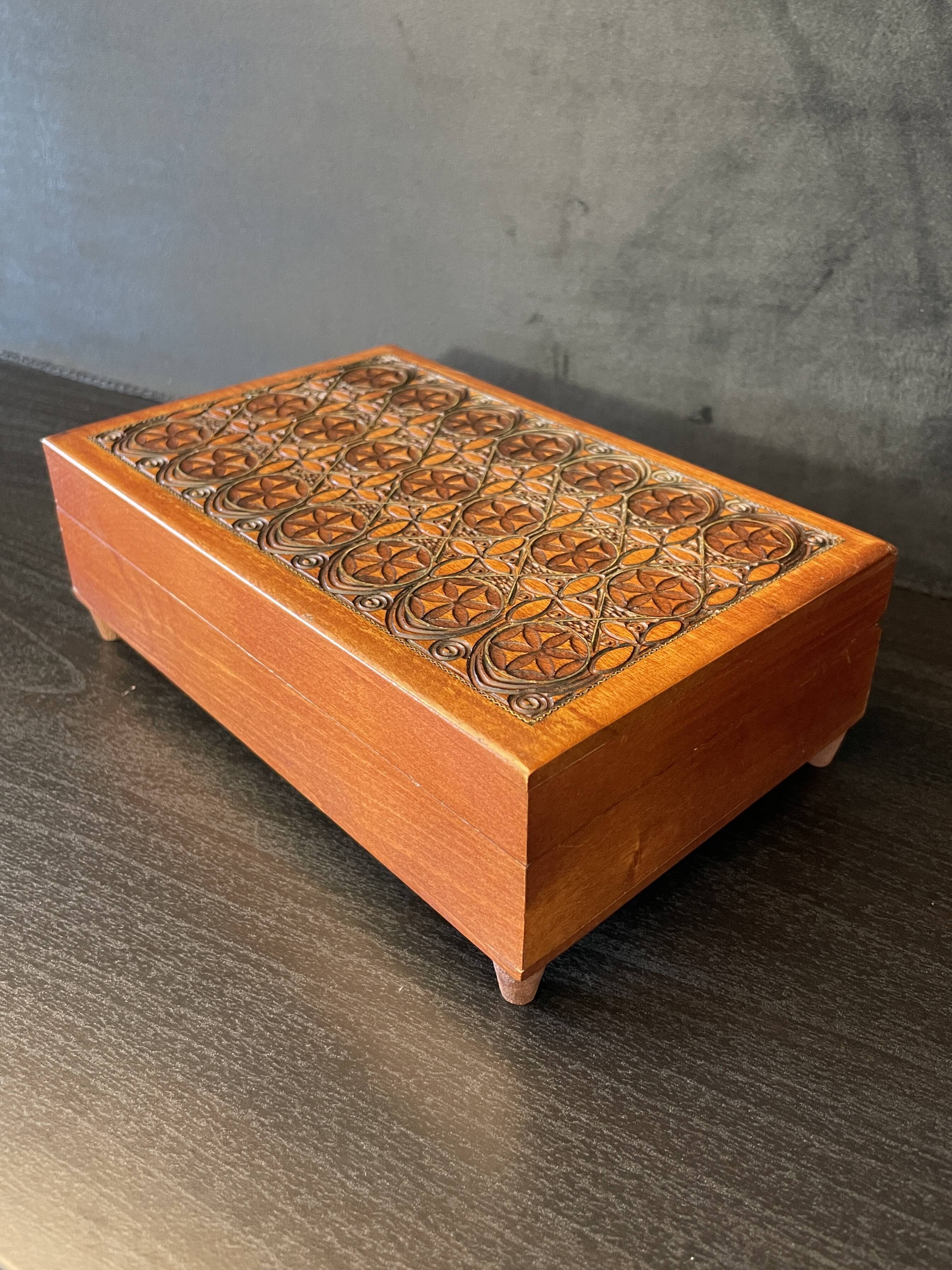"Music box 'Flowers of Life' by the brand Reuge (1970, Switzerland)"