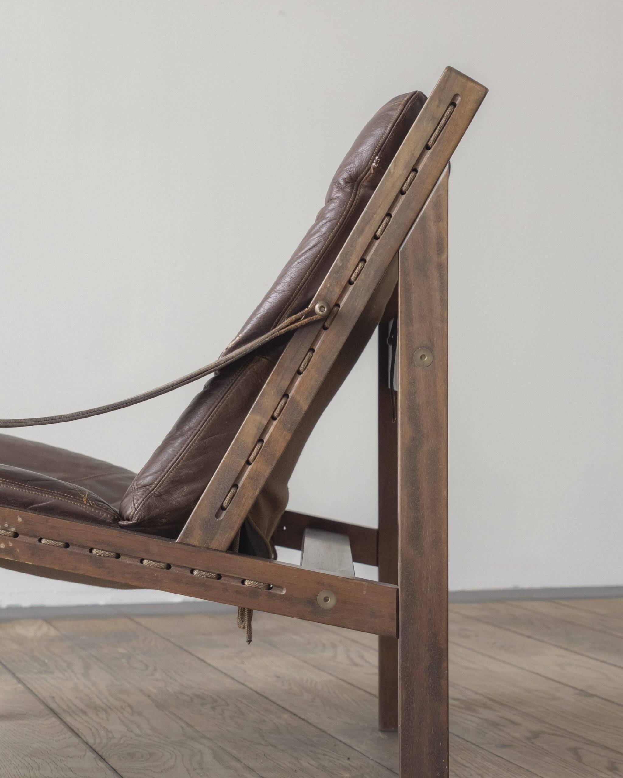 Paire de fauteuils conçus par Torbjørn Afdal en 1962