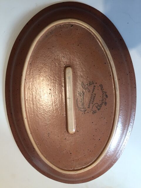 Burgundy sandstone oval serving dish