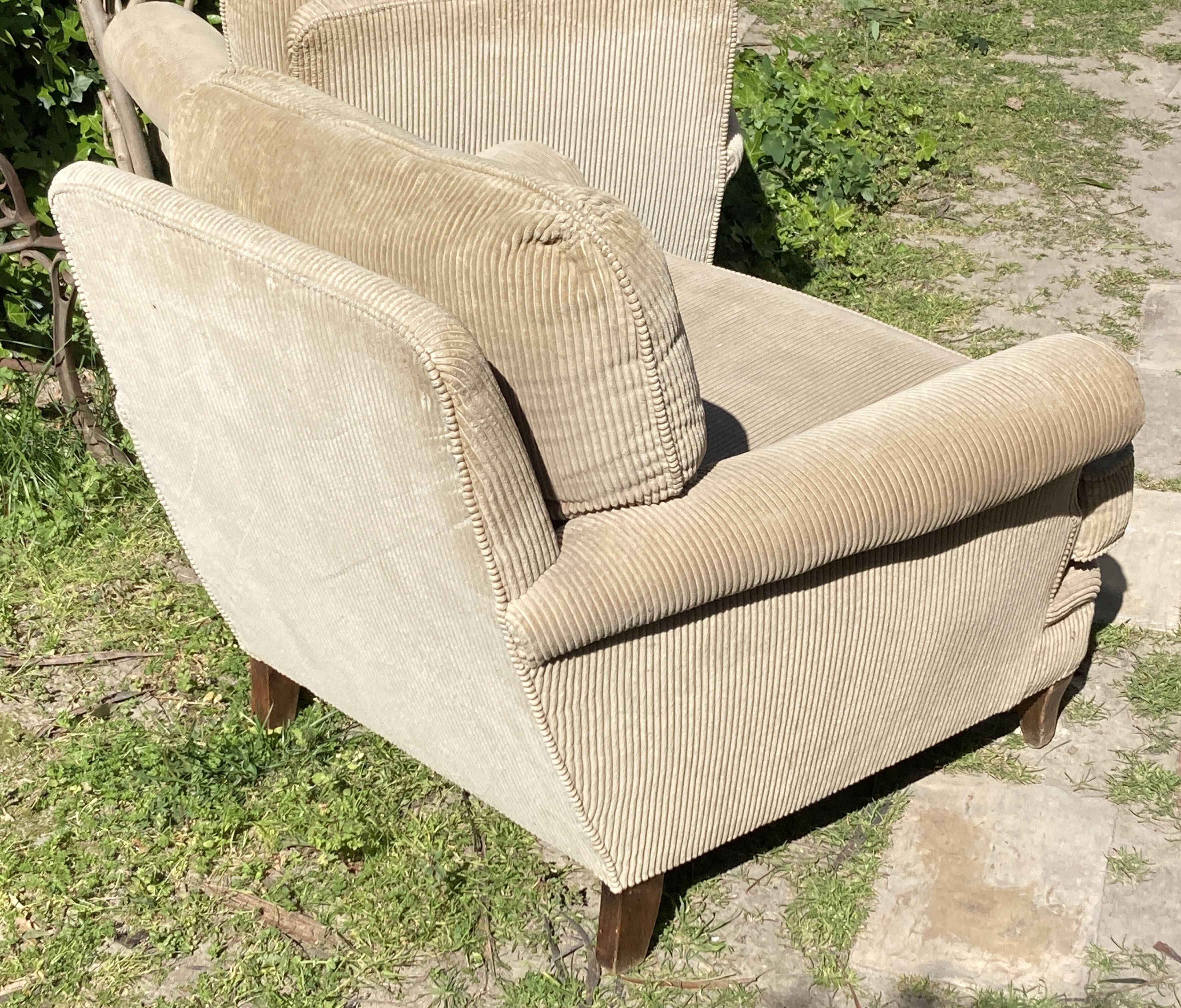 Paire de fauteuils vintage en velour côtelé