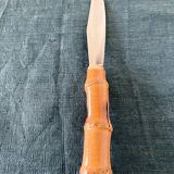Serving knife with bamboo handle