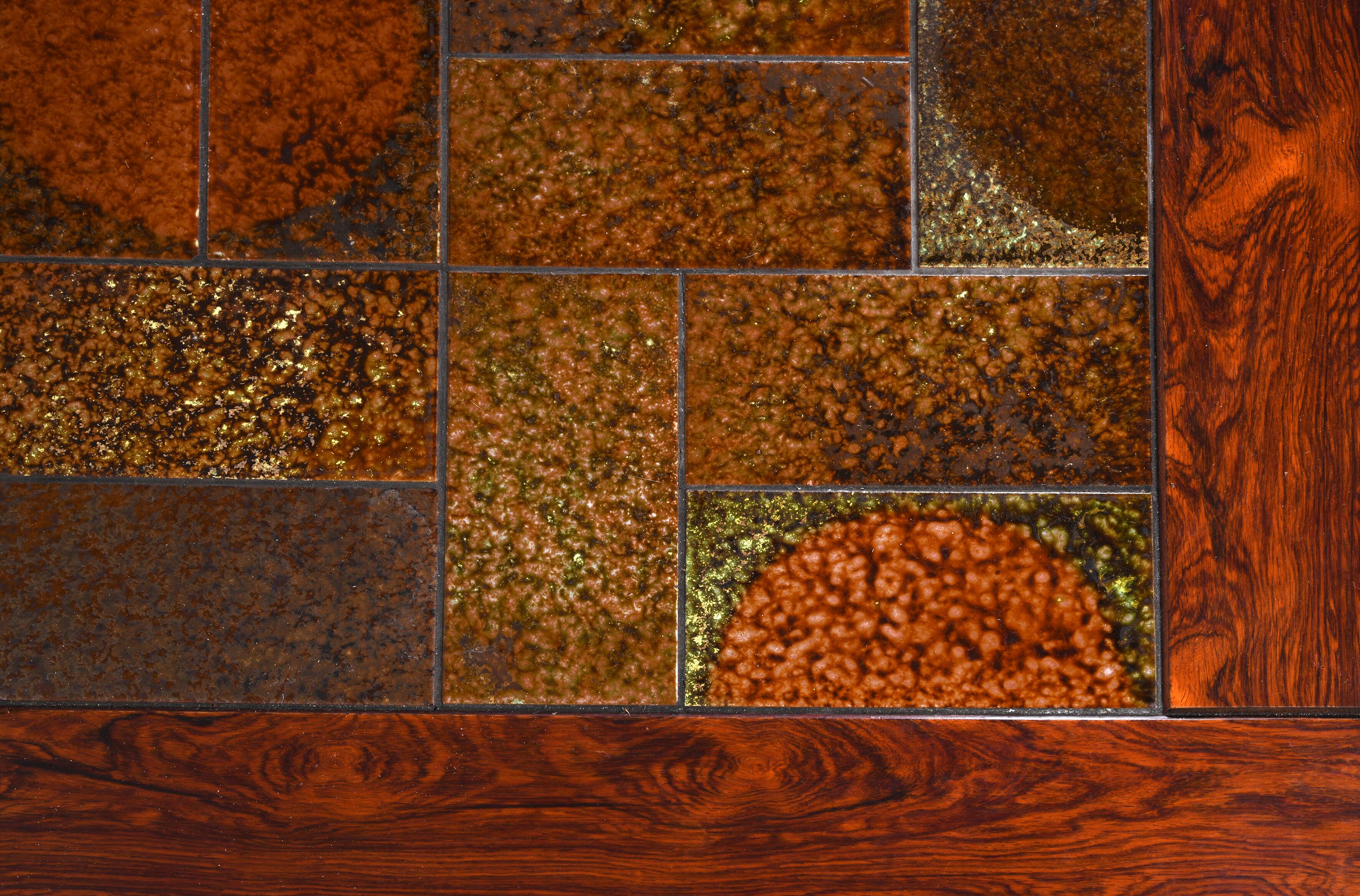 Scandinavian coffee table in rosewood and ceramic